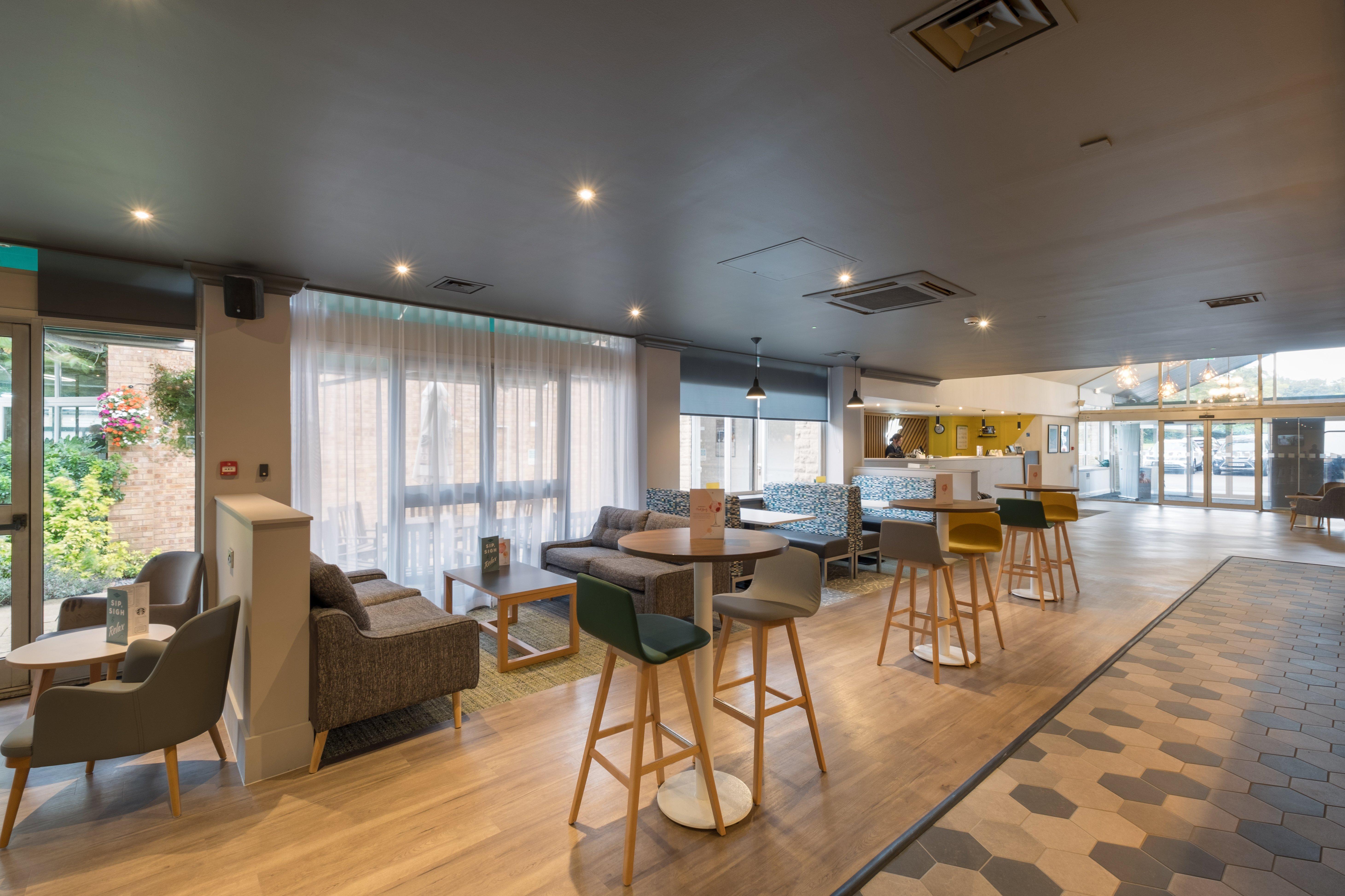 斯温顿假日酒店 史云顿 外观 照片
